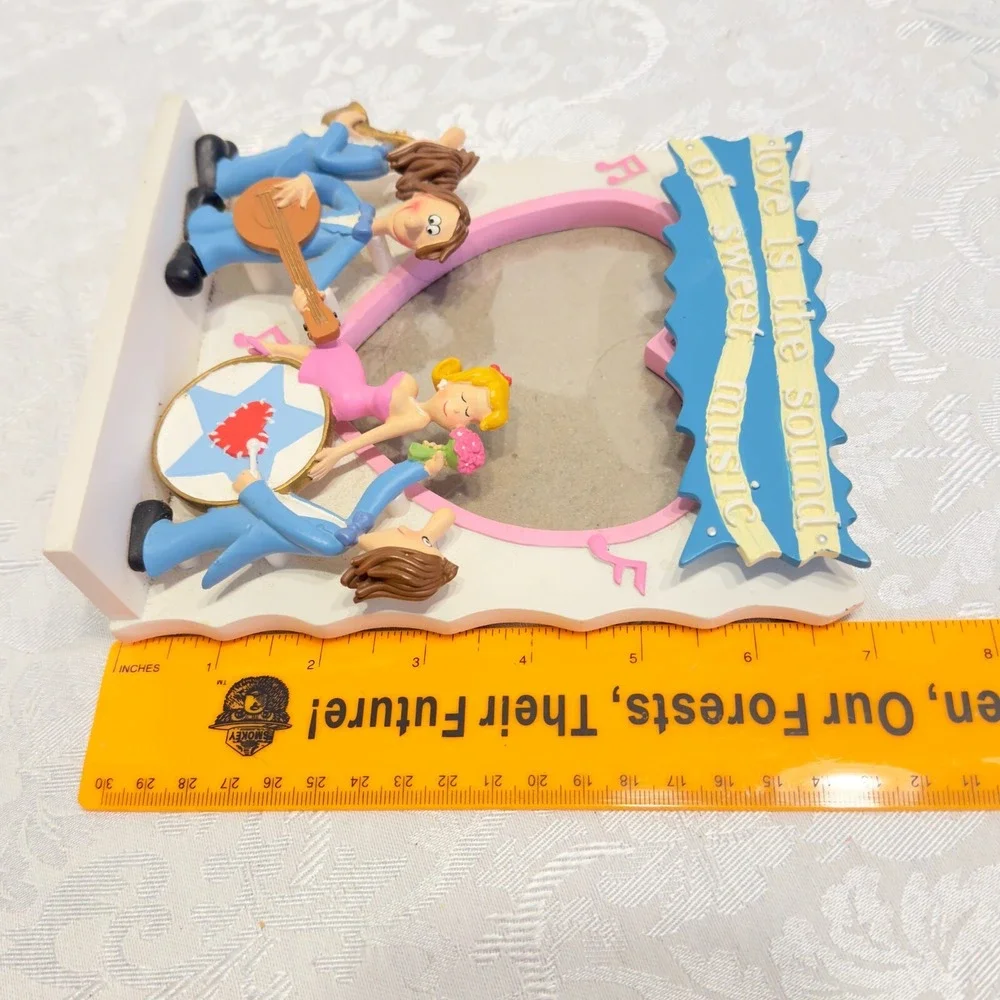 Lareaux Heart Picture Frame 